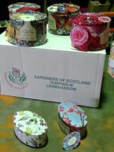 Fudge 200g and 120g Tins